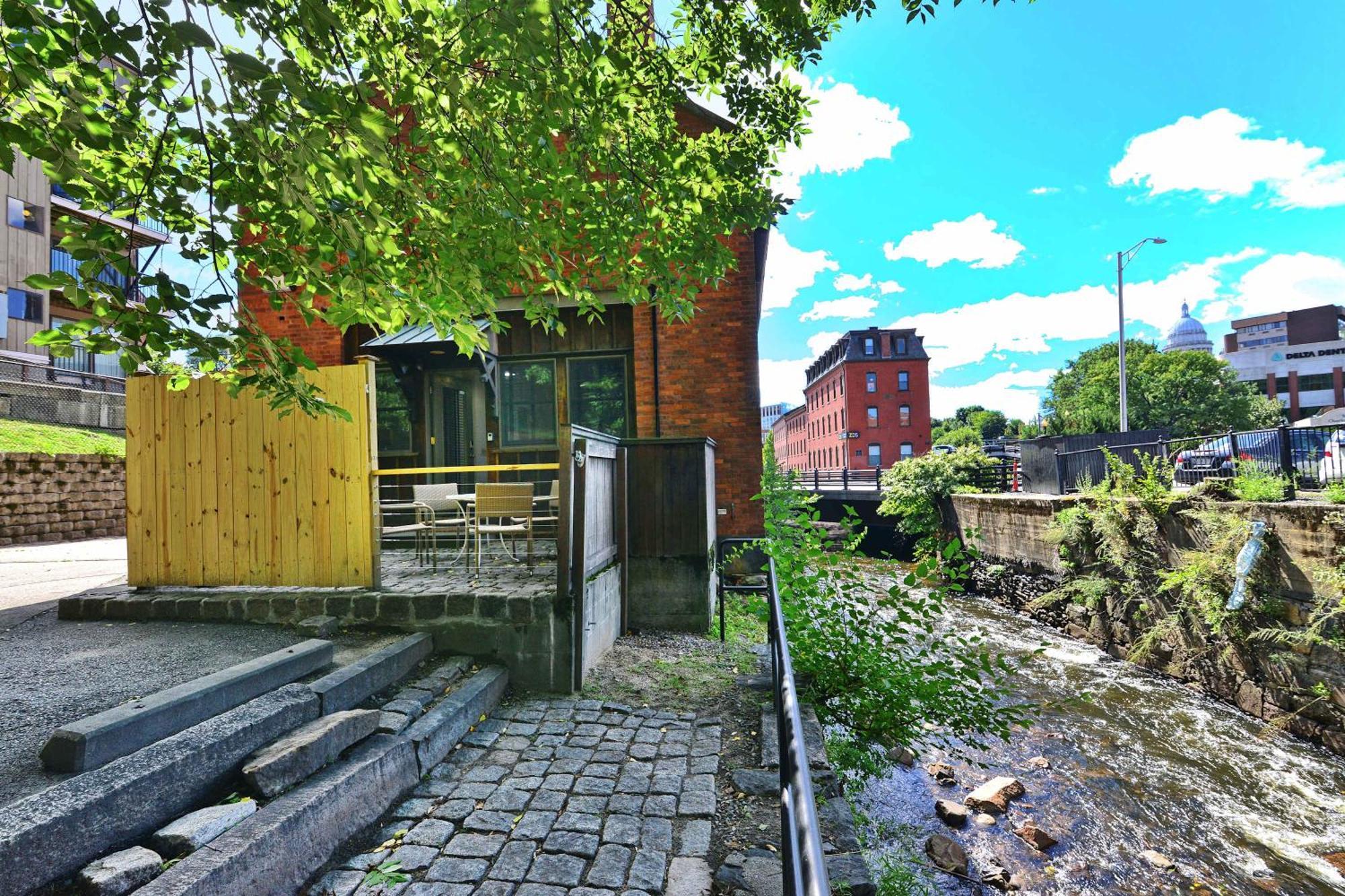 Jennifer'S Riverfront Foundry Apartment Downtown بروفيدنس، رود آيلاند المظهر الخارجي الصورة
