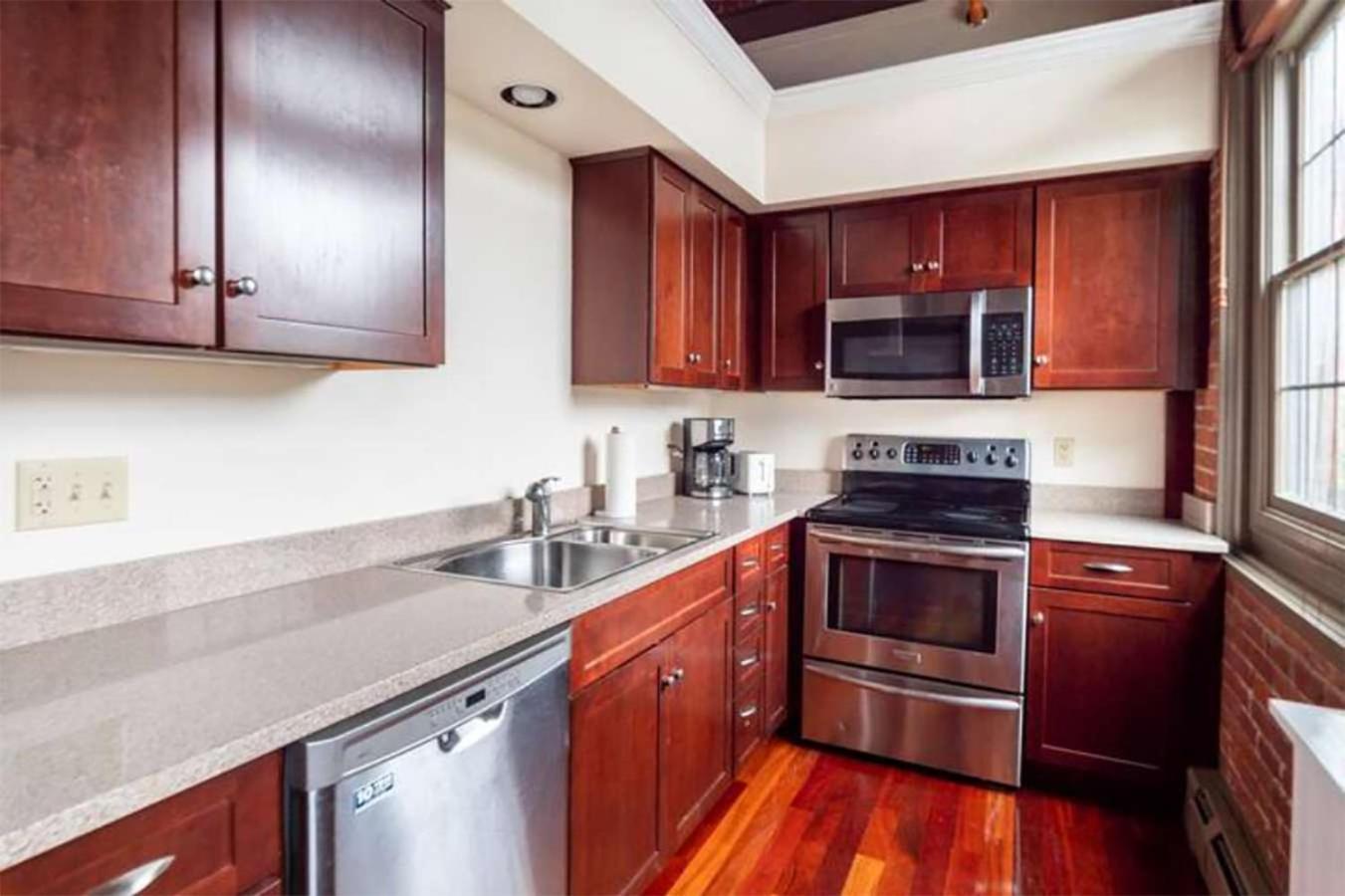 Jennifer'S Riverfront Foundry Apartment Downtown بروفيدنس، رود آيلاند المظهر الخارجي الصورة