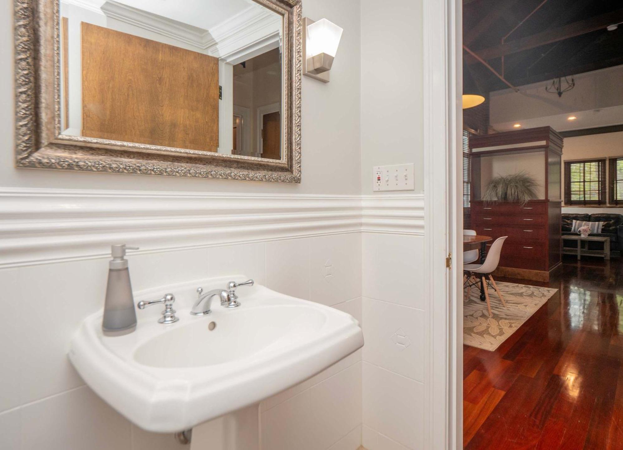 Jennifer'S Riverfront Foundry Apartment Downtown بروفيدنس، رود آيلاند المظهر الخارجي الصورة