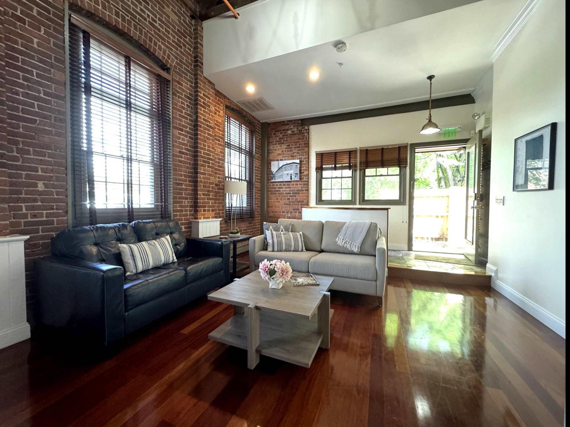 Jennifer'S Riverfront Foundry Apartment Downtown بروفيدنس، رود آيلاند المظهر الخارجي الصورة